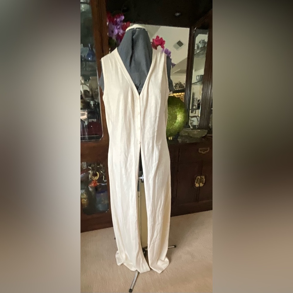 Women’s Cream V-Neck Sleeveless Sweater Jumpsuit